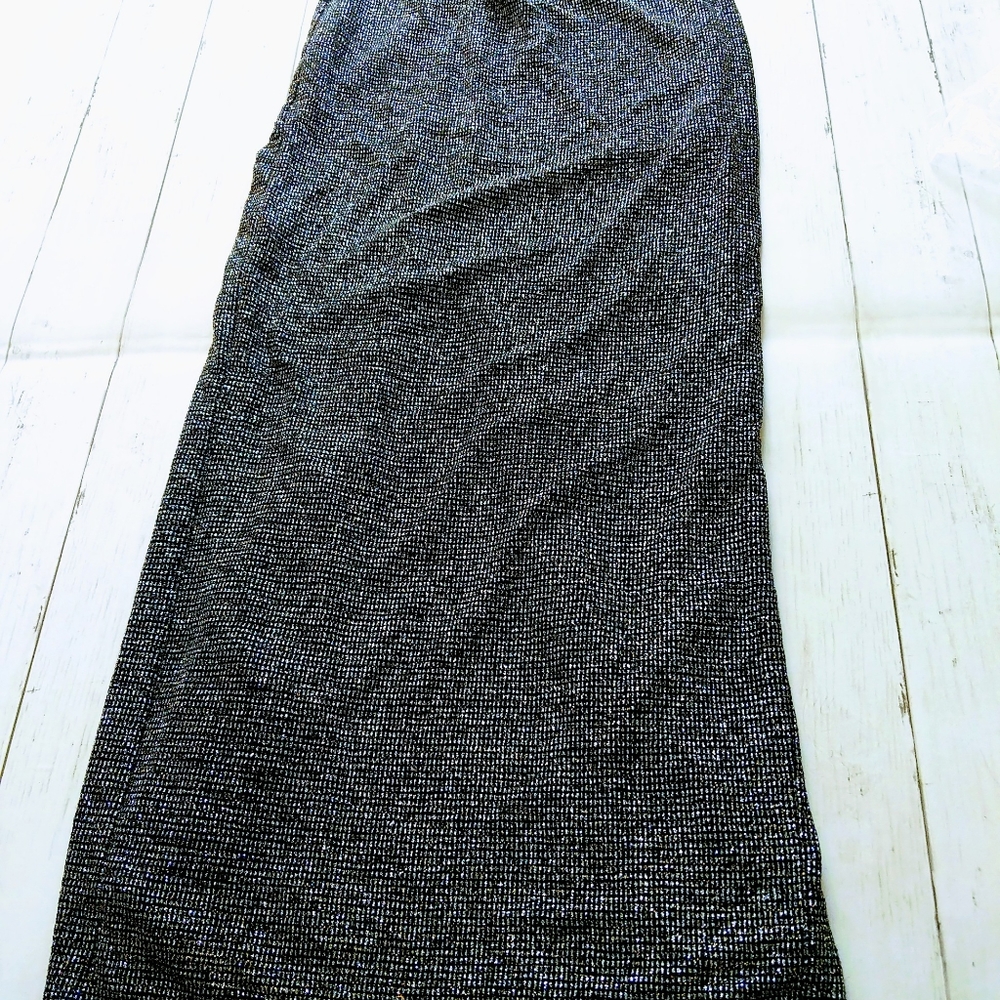 Xscape Evenings Women Metallic Sparkle Gown SIZE 4 Off The Shoulder Black - Picture 12 of 12